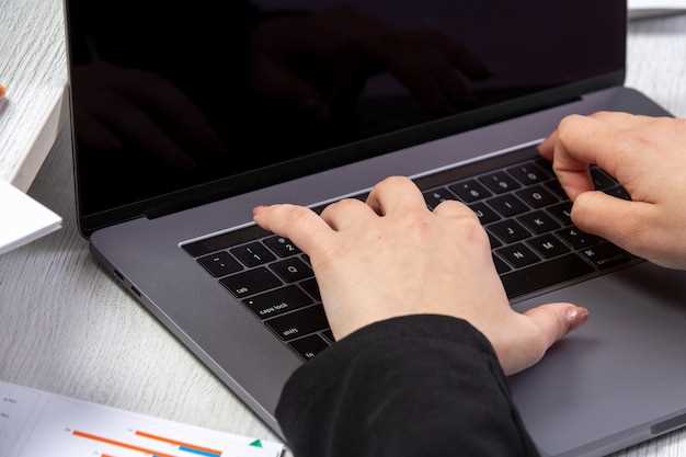 Включение через параметры сенсорной панели в Win10/Win11
