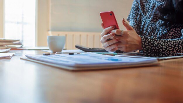Практические кейсы использования пакета SMS Феникс в различных сферах бизнеса